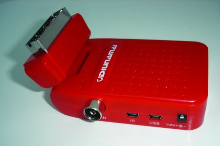 Diunamai Mini Scart DVB-T WD7627 Freedom Recorder 4 in 1